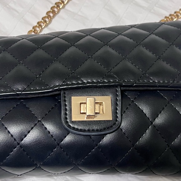 Black side purse - Picture 2 of 4